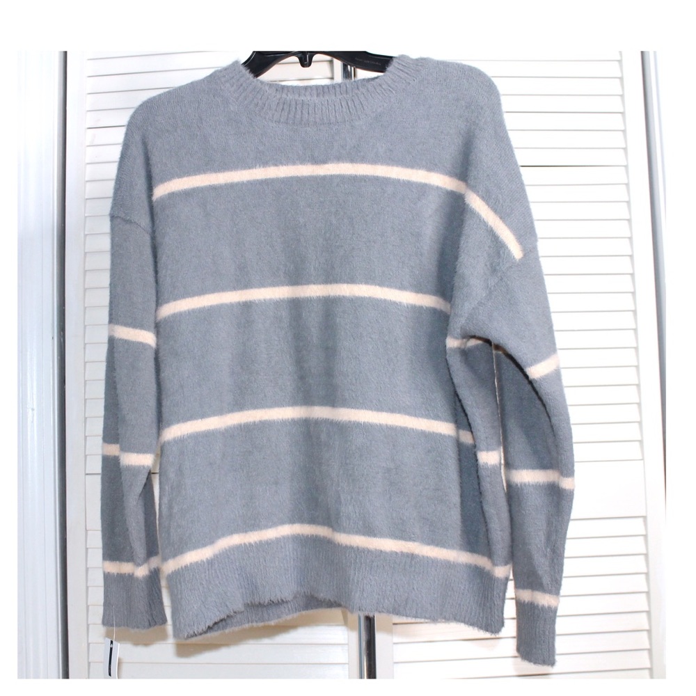 New Goodnight Macaroon fuzzy gray Sweater
